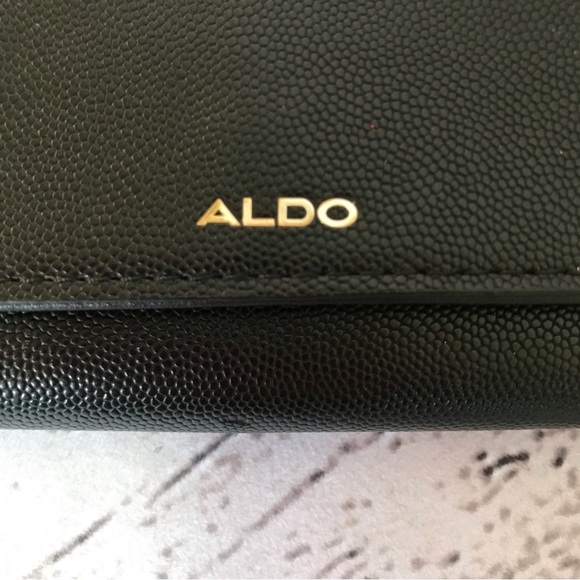 Aldo Classic Black Wallet - Picture 2 of 4